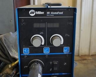 Miller Alumapower 450 MPs with Alumafeed