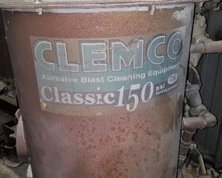 Clemco sandblaster