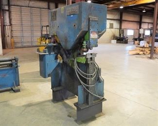 Mubea Universal Ironworker KBL 560