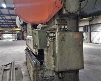 Verson B-910-200V mechanical press brake