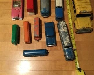 11 cars and buses https://ctbids.com/#!/description/share/273004