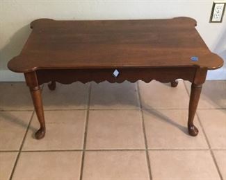 Bombay Company Coffee Table https://ctbids.com/#!/description/share/273037