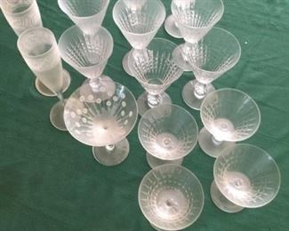 Assorted Glassware https://ctbids.com/#!/description/share/273034