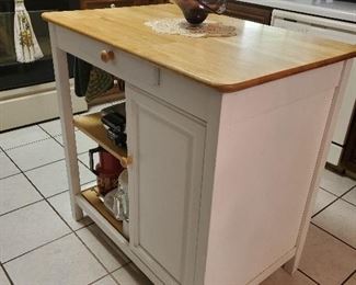 Kitchen island