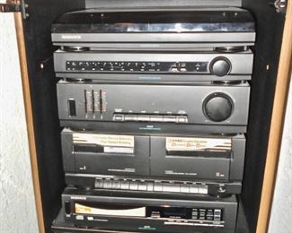 Magnavox Stereo Equipment