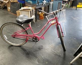 Vintage Trailmate pink 26" ladies bike