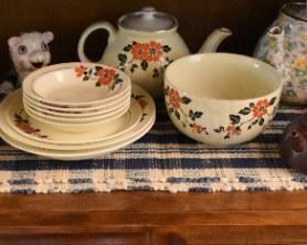 Tea Pots, Vintage Dinnerware