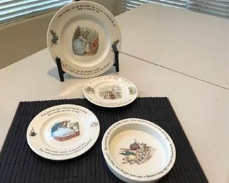 Childrens Peter Rabbit Porcelain Dish Set