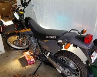 Beautiful like new fresh off the sales floor!