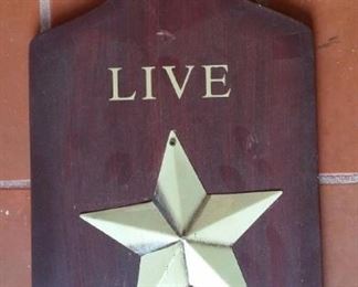 Live Simply, raised star, wooden decorative cheeseboard.