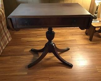 Vintage Duncan Phyfe Drop Leaf Table