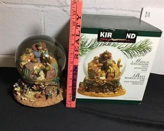 Musical Waterglobe Nativity