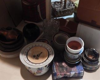Garden pots and planters