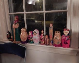 Stack dolls