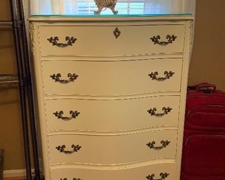 #25	French provincial chest of drawers with glass top 35"x18.5"x49"	 $75.00 
