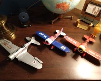 Revell cast plane banks