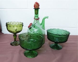 Green Glass
Lot #: 94