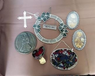 Stained Glass Window Art, Etc
Lot #: 114