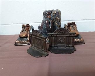 Group Of Bookends
Lot #: 129
