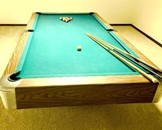 8β Slate regulation Pool / Billiard Table
With 3 pool cues & set of balls