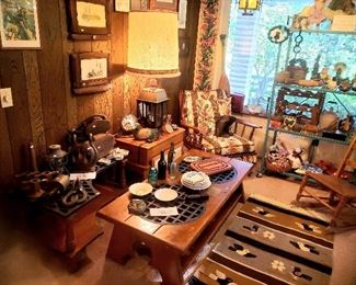 This area of the Estate is full of Ship Wreck Treasures from the 1800's, including Bottles, Dishes, Pulleys, Iron Grates, Old Window/Portholes, ETC....
