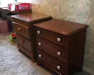 Nightstands in great condition.