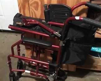 Folding lightweight wheelchair