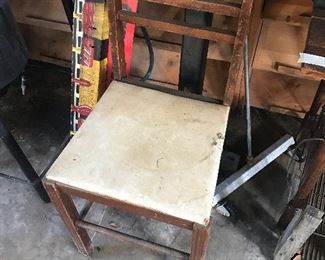 Outside storage building at back of the house 