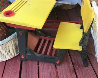 Small child’s desk