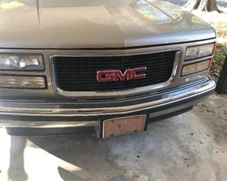 1999 Chevrolet Suburban with 199,939 actual miles -one owner
