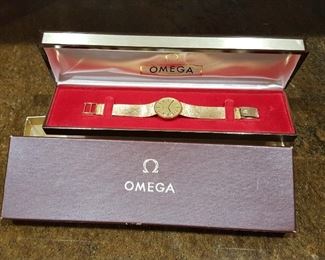 Omega Vintage 14K Yellow Gold Ladies Bracelet Watch Windup