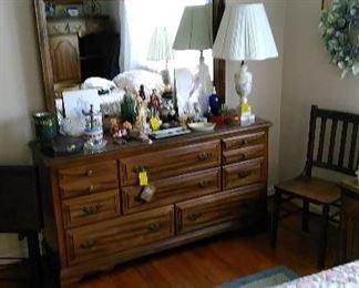 American Drew dresser with mirror, marble base lamp