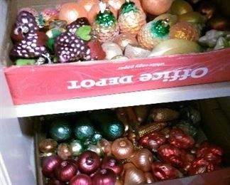 Vegie and fruit ornaments, Great for the restaurant or any home!
