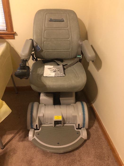 Hoveround MPV5 12 yrs old used only 2 weeks been sitting in house unused