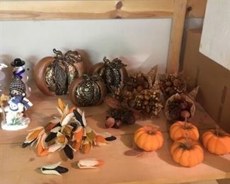 Fall decor (limited amount)