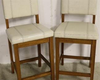 Pair barstools