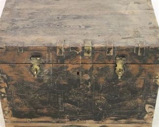 Early fitted interior trunk