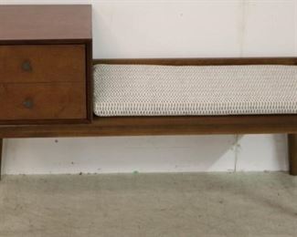 Modernist gossip bench