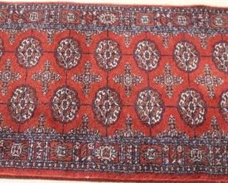 4'6" x 2'2" area rug