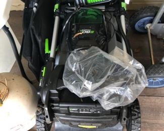 Go Power Electric (Battery Powered) Lawn Mower in Excellent Condition