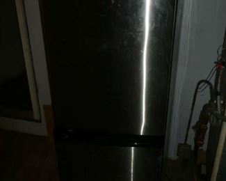 Magic Chef Refrigerator/Freezer $150.00