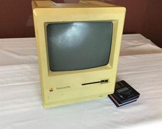 Macintosh Plus 1Mb https://ctbids.com/#!/description/share/274659
