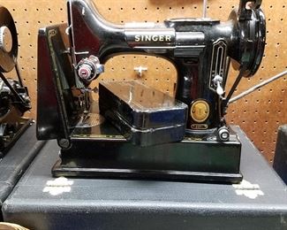 Singer Featherweight with Case