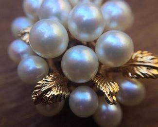 Cultured Pearls set in 14k Pin/Pendant https://ctbids.com/#!/description/share/274612