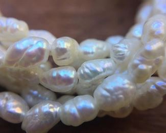 Freshwater Pearl Torsade Necklace and Earrings https://ctbids.com/#!/description/share/274614