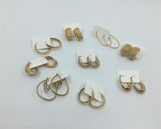 14k Hoop Earrings Wardrobe https://ctbids.com/#!/description/share/274700