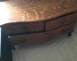 Heavy duty dresser