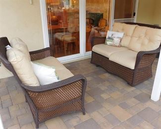 Lloyd Flanders/ Lloyd Loom patio love seat and glider