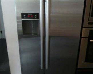 Bosch Side by Side Refrigerator in Stainless Steel, Counter Depth.