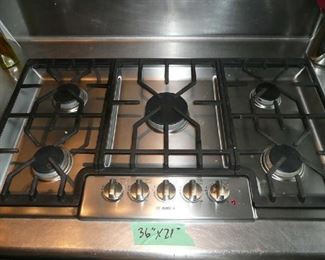 Bosch36 in. Gas Cooktop in Stainless Steel with 5 Burners, $325.00.